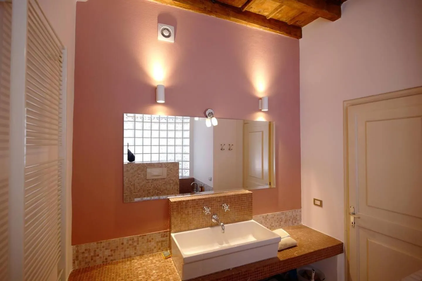 Navigli Darsena - Luxury Apartment With Balcony Milano 0*,  İtalya