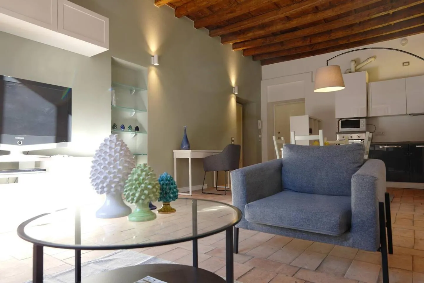 Navigli Darsena - Luxury Apartment With Balcony Milano İtalya